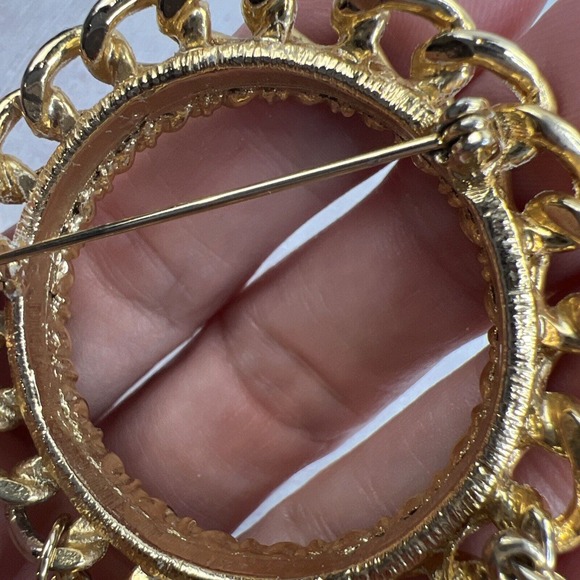 Gold‎ Tone Charm Brooch Show Purse Monogram - Picture 10 of 14